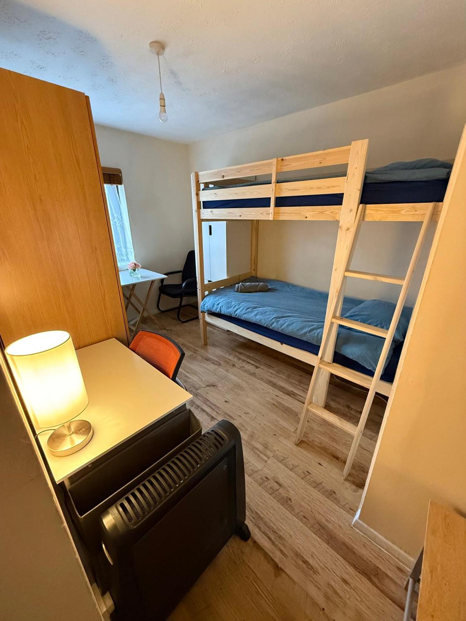 فندق Wembley House لندن المظهر الخارجي الصورة